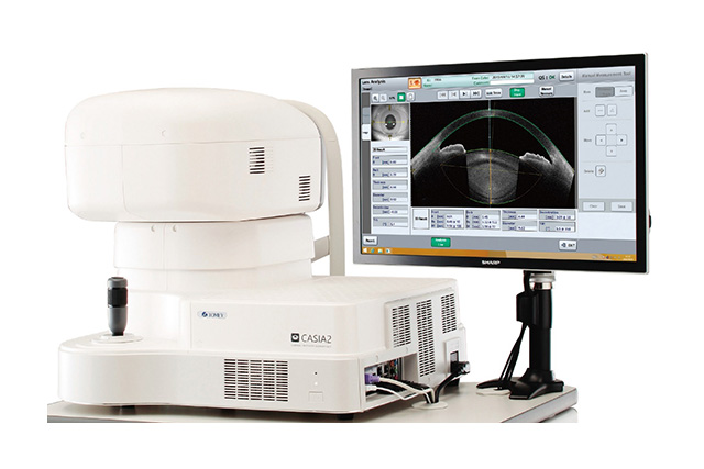 前眼部の精密検査の機器（CASIA2 advance）